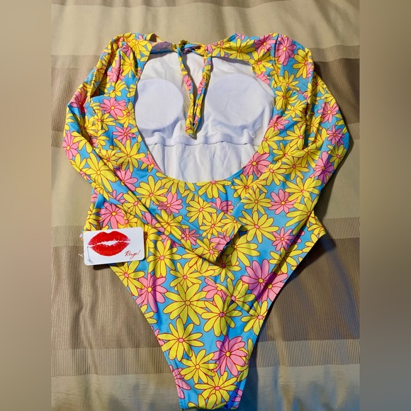 NWT  BOHO BACKLESS SWIMSUIT W/REMOVABLE PADS. HIGH CUT LEG. SO CUTE & VERSATILE - Picture 8 of 9